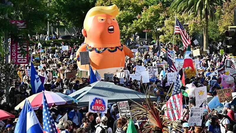 No Kings’ protests draw huge crowds as anti-Trump rallies sweep across US