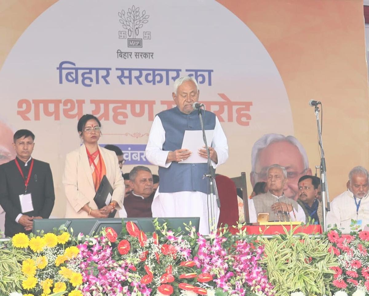 Nitish Kumar sworn in as Bihar CM, 26 Ministers take oath, including one Muslim and three women