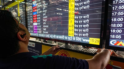 Delhi airport’s air traffic control faces tech issues: over 100 flights delayed, airlines issue advisories  Read more at: https://www.deccanherald.com/india/delhi/delhi-airports-air-traffic-control-faces-tech-issues-over-100-flights-delayed-3789601