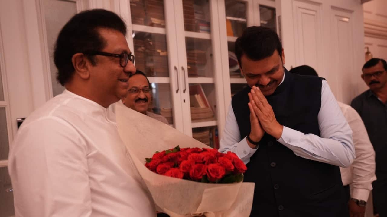 Mumbai BMC Election Results 2026 Live: Mahayuti maintains strong lead, Thackerays lag behind