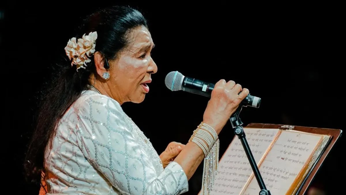 Asha Bhosle No More: Legendary singer dies at 92, family confirms