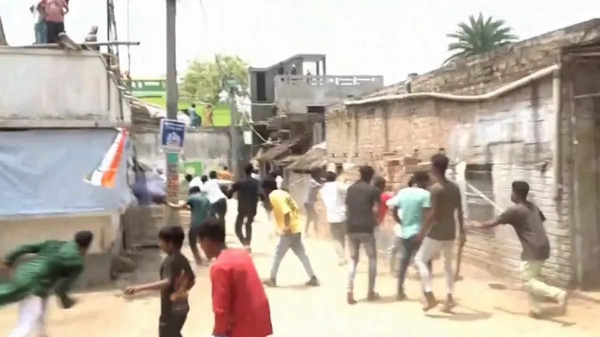 West Bengal Phase 1 Polling LIVE: Stone-pelting in Murshidabad; state logs 41.11% turnout till now