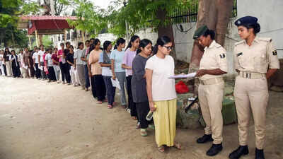 NEET UG Exam 2026 cacceled  live updates :NEET paper leak master mind attested , Centre order CBI probe