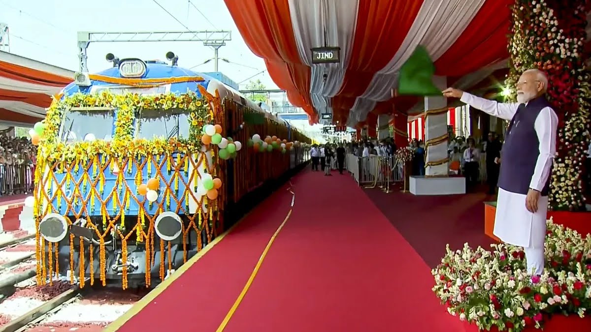 PM Modi flags off India’s first hydrogen train, says only 3-4 countries are capable of running it